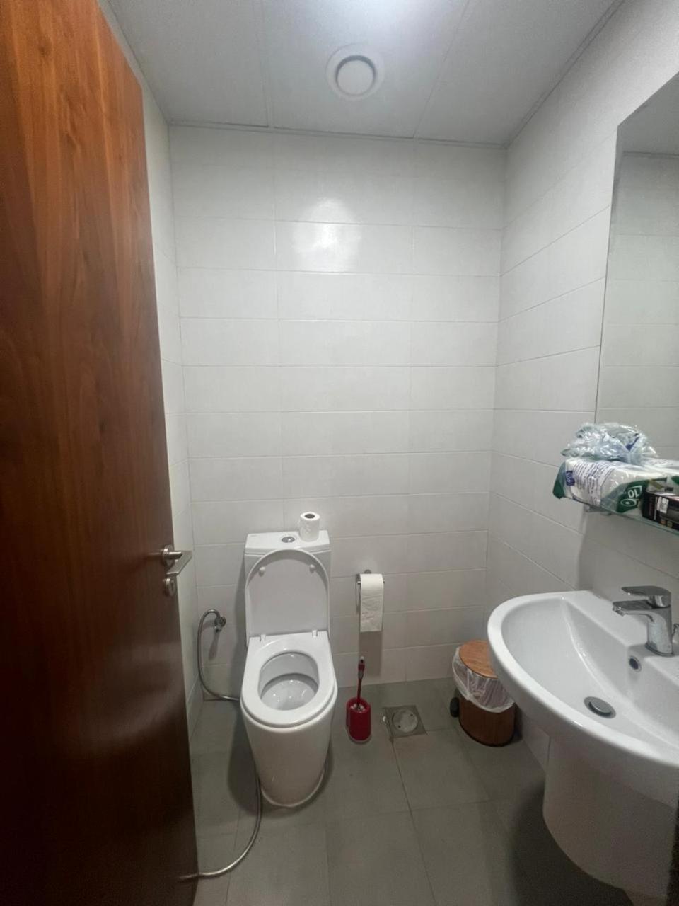 Downtown Holiday'S - 1 Min To Dubai Mall & Burj Khalifa Hostel Buitenkant foto