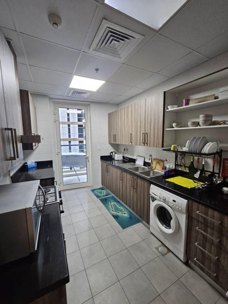 Downtown Holiday'S - 1 Min To Dubai Mall & Burj Khalifa Hostel Buitenkant foto